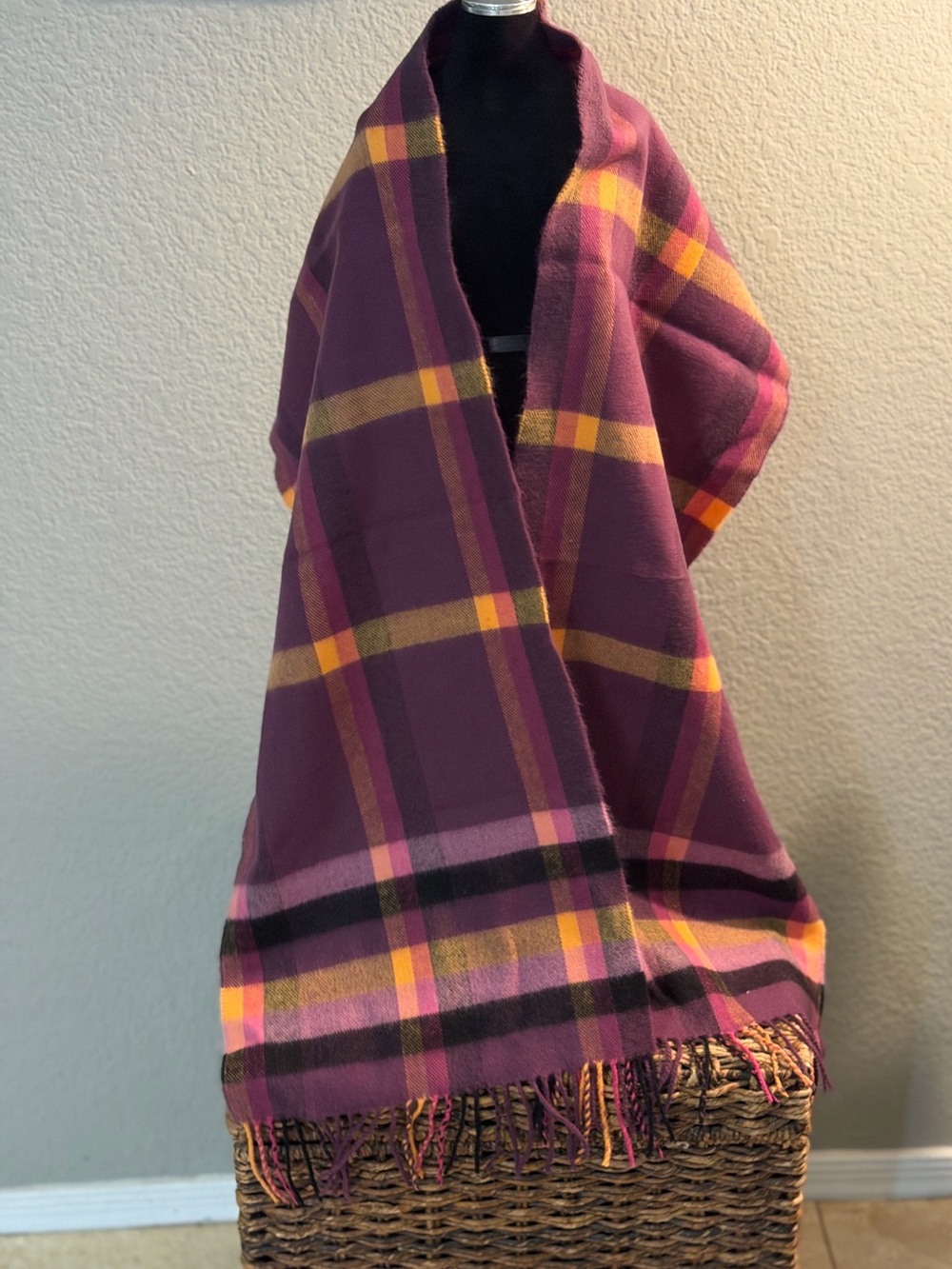 100% Cashmere Scarf Made in Scotland Purple Plaid Tartan Fringe 12x64” NWOT Vtg